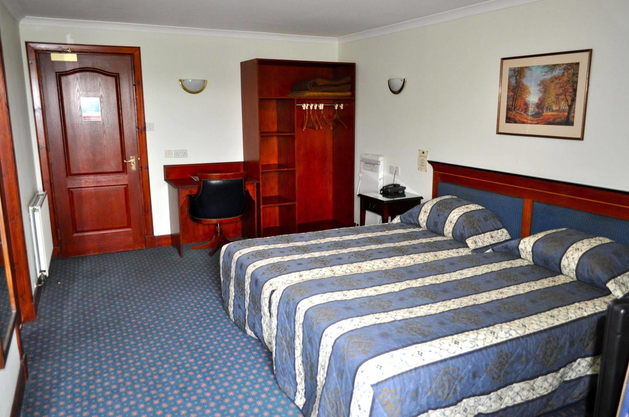 Lochway Hotel Дамбартон Экстерьер фото